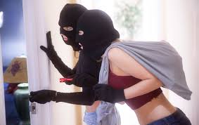 Hottest robbery in progress