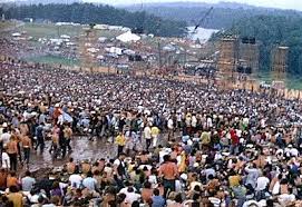3 days of peace & music and alternatively referred to as the woodstock rock festival, it attracted an audience of more than 400,000. Woodstock Festival Wikipedia