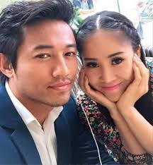 Binh Le's Instagram, Twitter & Facebook