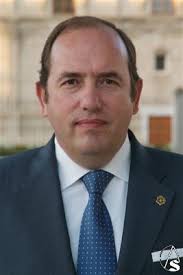 Manuel García, candidato a hermano mayor de la Macarena: "Promoveremos una  mayor implicación de los hermanos en la Asistencia Social y trabajaremos  para abrir modernas vías de colaboración con instituciones y entidades