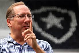 Por que a SAF do Botafogo tem dado certo e a do Vasco não? Tempo explica