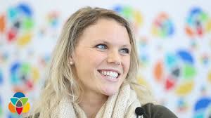 VIDEO: It's Valentines day tomorrow so don't blow it this time