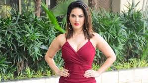 View 1 234 nsfw pictures and videos and enjoy sunnyleone with the endless random gallery on scrolller.com. Sunny Leone Flaunts Her Football Skills In A New Instagram Video Latestly