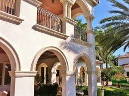Arch With Precast Stone Trim House Front Design House With Balcony Balcony Design