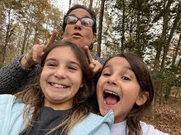 Hi everyone! My name is Alex Midlin, and I'm an 18-year-old senior at  Godwin High School. I'm looking for a flexible nanny position this summer  in the West End area, starting at