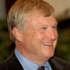 Walter Priester's Instagram, Twitter & Facebook