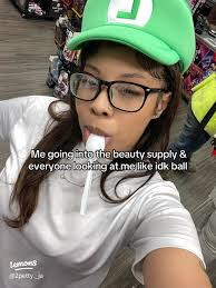 耳の後ろの毛玉をスッキリ除去！