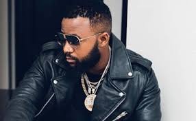 Well swizz did not only visit black coffee's house while he was in south africa but also visited cassper nyovest's and the 'tito mboweni' hit maker was elated by that and how humble swizz beatz was when he met him and there might be a chance they have a project together with cassper nyovest. Finally Cassper Gives Us A Full View Of That Mansion And Fans Were There For It