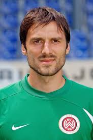 2. BL, SV Wehen Wiesbaden Teamphoto und Einzelportraits v.l. Hinten v.l.:  Torsten Conradi Ð Markus