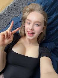 Jennifer Piggott's Instagram, Twitter & Facebook