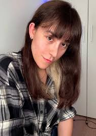 I always say hi back. 💗💜💙