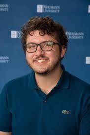 Villanova MA English Alumni Career Paths Villanova English MA graduates  have job titles like producer, director, editor, analyst