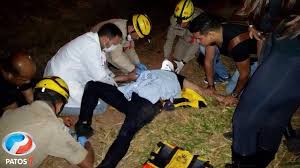 Cristiano araújo morreu em um acidente de carro em 2015, em goiás imagem: Patos 1 Noticias De Patos De Minas E Regiao Cantor Sertanejo Cristiano Araujo E Sua Namorada Morrem Em Acidente De Carro Na Br 153 No Estado De Goias