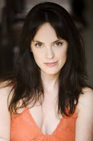 Melanie Molnar's Instagram, Twitter & Facebook