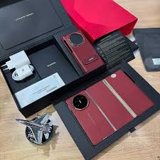 Huawei Mate XT Ultimate 16/1Tera Fullset Battery Health 100%🔋‼️ Warranty Rasmi Warranty Dari Pajak Gadai 5 Months Harga Tebusan RM.250