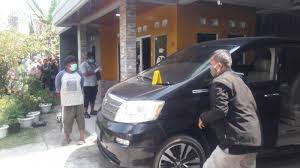 Satu rumah 3 keluarga menurut jawa. Iu5hkrwysynqxm