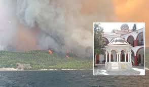 Αν και νωρίτερα υπήρχαν πληροφορίες ότι οι φλόγες έκαψαν το μοναστήρι του οσίου δαυίδ, νεότερες πληροφορίες αναφέρουν πως η φωτιά σταμάτησε . Zewxtrwupdzimm