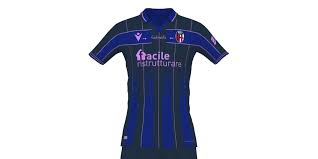 With a second consecutive season of italian serie a football secured, bologna fc 1909 have released their 2016/17 home kit from macron. Wissebwis On Twitter Https T Co Evyjbk0xsd Link To Download In Png 2048 X 2048 This Kit Bologna Fc Calcio