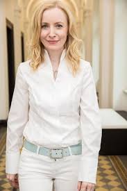 Dr Med Anne Fleck Ist Ernahrungsmedizinerin In Hamburg Und Berlin Welt Anne Fleck Gesundheit Dr Fleck