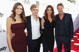 Cindy crawford facts she is very good at pie baking, corn shucking, and bowling. Cindy Crawford On Her Look Alike Model Daughter She Can Imitate Me Vanity Fair