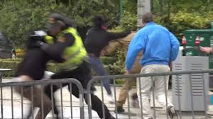 Politiet opplyser til bergens tidende at de ikke anser situasjonen etter demonstrasjonene på festplassen som over. 24 Anmeldt Etter Sian Markering Ti Under 15 Ar Politiet Enkelte Ungdommer Er Fremdeles Sinte Document