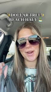 Gina Bosley's Instagram, Twitter & Facebook