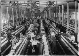 The Women Went To Work The Social Historian Industrial Revolution Shorpy Historical Photos Cotton Mill
