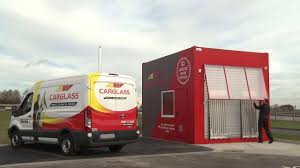 Carglass® türkiye her marka, model ve yaştaki aracınızın her türlü camını tamir eder veya kasko i̇şlemlerinizi carglass® halletsin. Centre Carglass Atelier Mobile Pour Le Remplacement Et La Reparation De Pare Brise Youtube