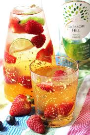 White Wine Sangria Sangria Blanca Supper In The Suburbs Recipe White Wine Sangria Sangria Blanca Wine Tasting Near Me