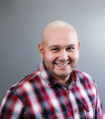 Lisa Deters's Instagram, Twitter & Facebook