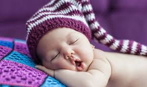 Bagi ibu sendiri akan mendapatkan keuntungan karena sudah tidak perlu menggendong seharian dan dapat menghemat biaya karena dapat menggantikan seorang penjaga. Bayi Tak Cukup Tidur Jejas Kesihatan Mental