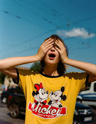 90 Fashion Black And Yellow Graphic Tee Cool Tees For Cool People Disney Inspired Outfits Fashion Teenage Fashion