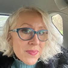 Bit of a strange question but posts I have seen lately people are wearing  jeans. I come to Budapest Thursday and was packing just shorts. Am I  missing something 😂😂😂