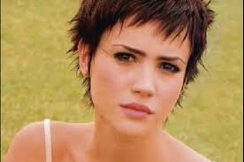 Celeste cid es una de las actrices más prestigiosas de nuestro país. Los Secretos Detras De Los Grandes Cambios De Look De Las Famosas Diario La Opinion De Pergamino