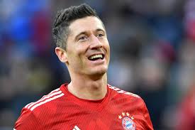 Bayern munich go back to the top of the bundesliga table. Fc Bayern Ich War Bereit Robert Lewandowski Enthullt Geplatzten Wechsel Auf Die Insel