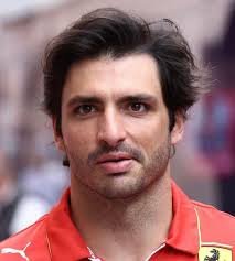 Good night @everyone 🥱🛌😴 Have a fantastic evening #carlossainz #ferrari  #scuderiaferrari #HP #tifosi #Williams #williamsf1 #photo #photography #F1  #Formula1 #formulaone Carlos Sainz Jr Fanpage