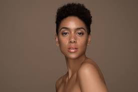 10 Stunning Women Shut Down The Stereotype That Light Skin Is Better Than Dark Skin Coloured Girls Light Skin Skin Model