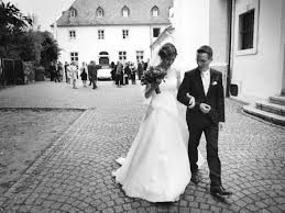 3 avaliações, detalhes de contato e horário de funcionamento para haus der braut em euskirchener str. Roman Kerstin Trauung In Der Kreuzbergkirche In Bonn Und Hochzeitsfeier Im Herrenhaus Buchholz Fein Kornig Hochzeitsfotografie