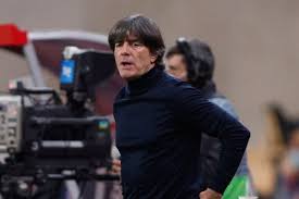 Gut drei monate später kündigte löw an, nach der em zurückzutreten. Germany Coach Joachim Low Answers Criticism Still Convinced Of Path