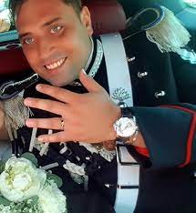 Sono già più di dieci le persone ascoltate in relazione all'omicidio del carabiniere mario rega cerciello. L Italia Piange Mario Carabiniere Ucciso Citta Nuova Citta Nuova