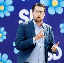 Sedan 1998 är jimmie åkesson ledamot i sölvesborgs kommunfullmäktige. Schweden Sd Chef Jimmie Akesson Im Wahlkampf Welt