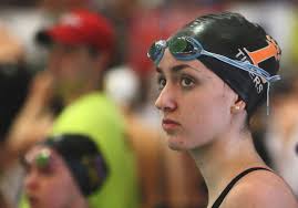 Christine Decker (@cmdeckeroh)