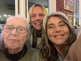 Considering an off-season rental in a sea town? What's it like?