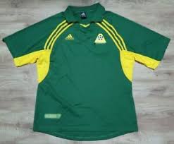 The socceroos are ready to add to their footballing history when they take on the world's best at the we also have authentic customised printing available so you can buy your own cahill jersey, mooy. Australia Soccer Jersey Football Shirt 100 Original 2001 Home M Socceroos Used Ebay