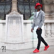 Black And White Fashion Men Black White Red Street Fashion Paris Streetwear Mens Fashion Suits Casual Mens Fashion Urban Red Sneakers Outfit