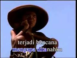 Abid ghoffar bin aboe dja'far atau lebih dikenal dengan nama ebiet g. Ebiet G Ade Berita Kepada Kawan Youtube