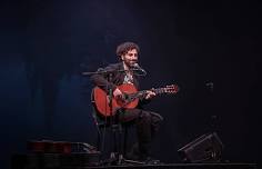 José González