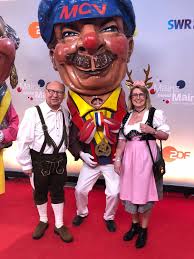 See more of aktenzeichen xy on facebook. Zdf Eben Noch Auf Dem Roten Teppich Bei Mainz Bleibt Facebook