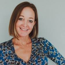 Lindsay Daigle's Instagram, Twitter & Facebook