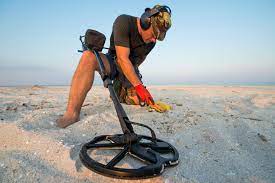 It also has a sensitivity adjustment and. Bounty Hunter Tk4 Tracker Iv Metal Detector Review The Metal Search